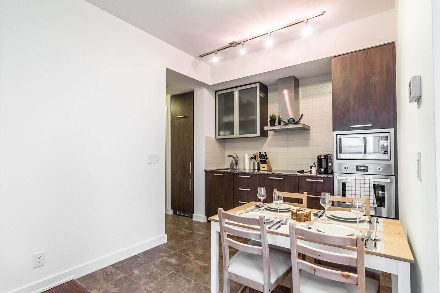 Aoc Suites - Two Bedroom Condo - City/Cn Tower View Toronto Bagian luar foto