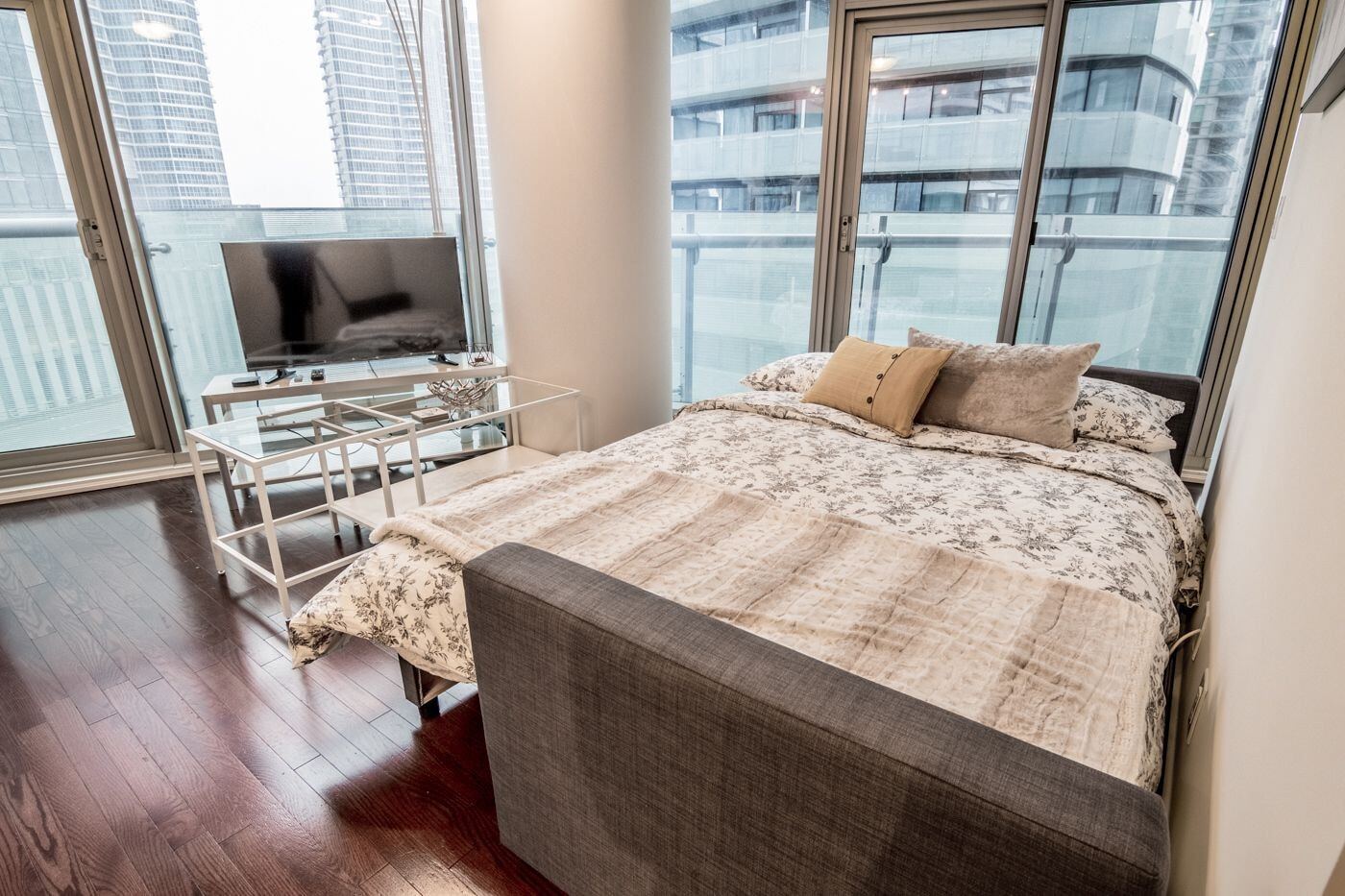 Aoc Suites - Two Bedroom Condo - City/Cn Tower View Toronto Bagian luar foto